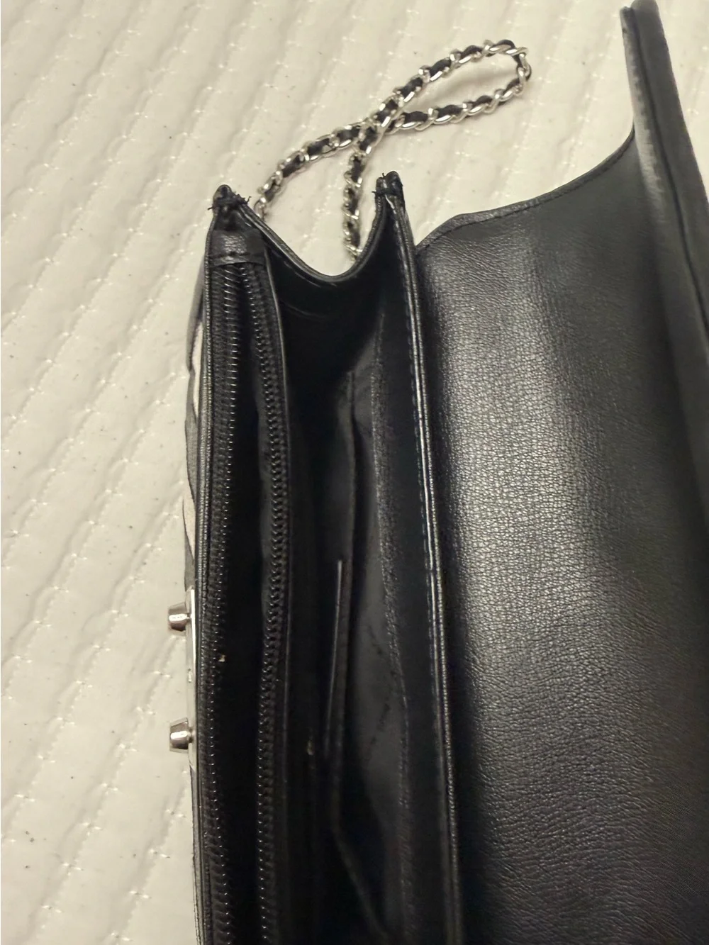Michael Kors Black & White Diagonal Stripe Chain Crossbody - Picture 3 of 3
